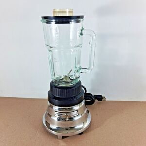 Waring Pro Commercial Blender Model 51BL16 Glass Pitcher 2 Speed Chrome 40oz